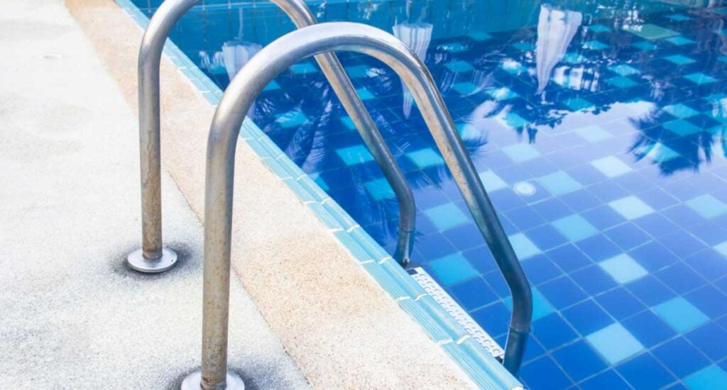 Factores de costo en la construcción de piscinas