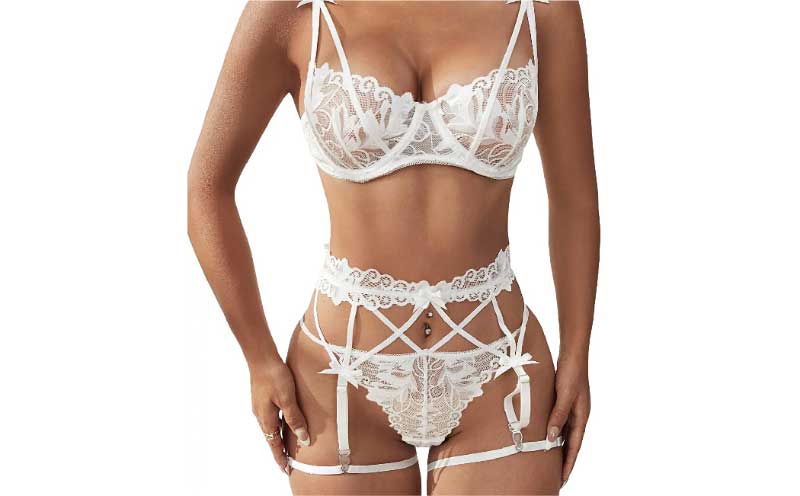 Conjunto de piezas de malla y encaje