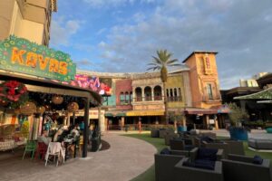 El complejo de entretenimiento de Orlando en el corazón de la ciudad ofrece comidas de primer nivel y una vibrante vida nocturna