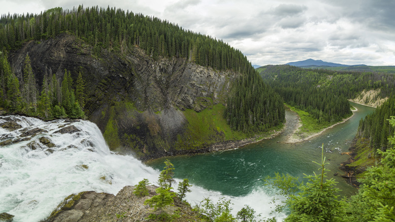 Cataratas Kinuseo en Tumbler Ridge