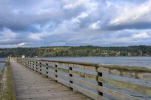 El parque estatal de Washington, a menos de una hora de Tacoma, es una joya escénica con un muelle de pesca, senderos y un lugar para acampar