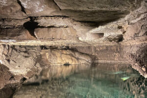 La cueva más larga de Minnesota es parte de un pintoresco parque estatal con campamentos, pesca y senderos