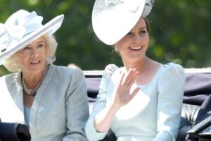 Los mejores (y peores) atuendos de colores de Kate Middleton de todos los tiempos