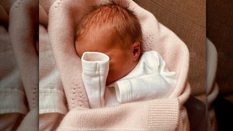 Athena Mapelli Mozzi justo después de su nacimiento