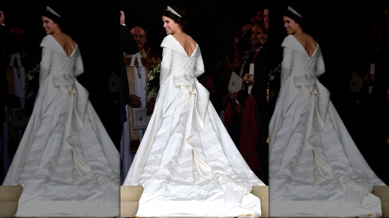 La princesa Eugenia entra a la capilla para su boda.