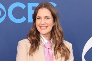 ‘Es un honor ganarse cada línea’: Drew Barrymore no se arrepiente de reírse (o de envejecer naturalmente)