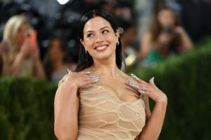 La mentalidad maternal de Ashley Graham es un testimonio de las mujeres que la precedieron
