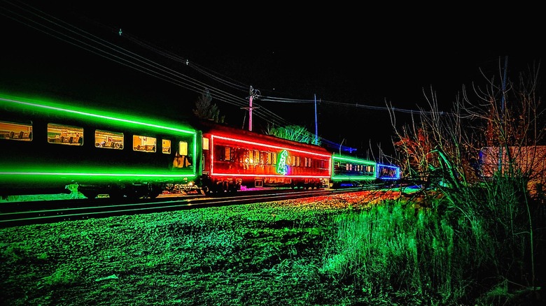 Tren de vacaciones en Columbus, Wisconsin.