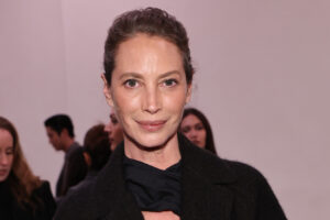 La supermodelo Christy Turlington está envejeciendo como un buen vino y estas fotos lo demuestran