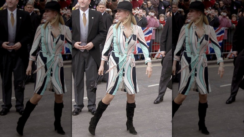 Zara Tindall en la ceremonia civil del matrimonio del rey Carlos y la reina Camilla Parker Bowles en Berkshire, Inglaterra, en abril de 2005.