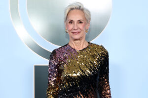 Laurie Metcalf se lleva tan bien con su exmarido que llama a su nueva esposa ‘cuñada’