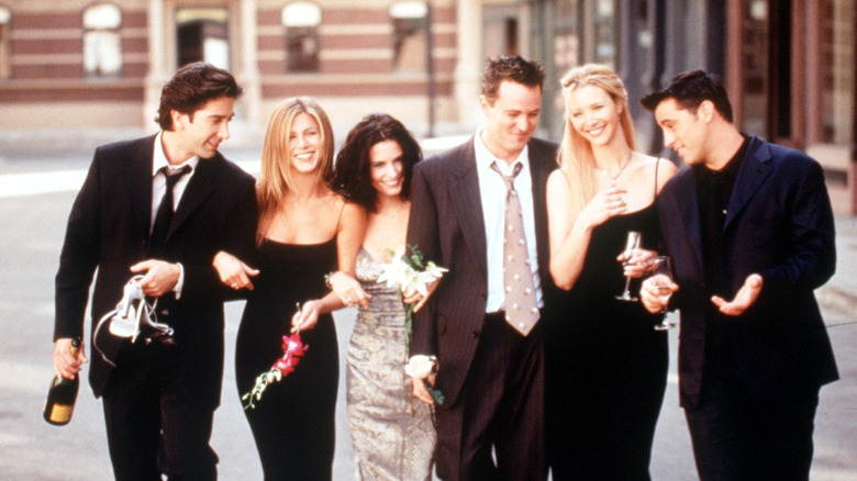 El elenco de Friends en el set