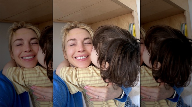 Luai, el hijo de Lindsay Lohan, le da un beso en la mejilla