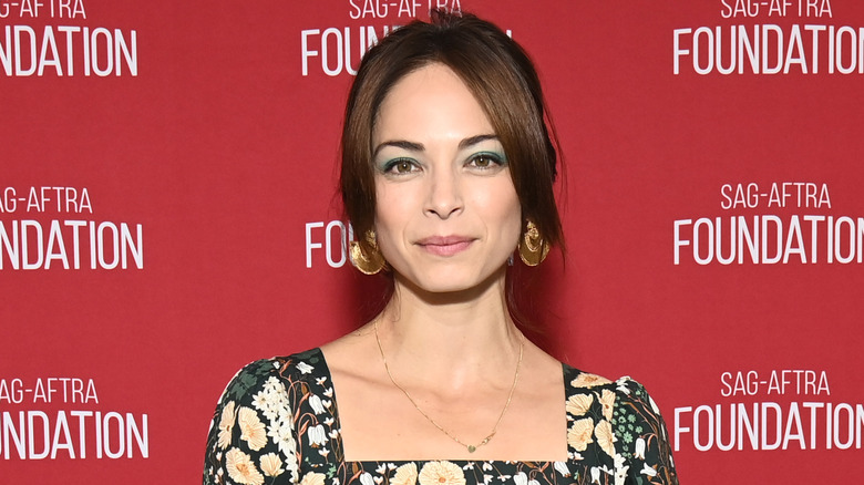 Kristin Kreuk en la alfombra roja en 2024