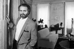 Cita del día de Gianni Versace: ‘No te dejes llevar por las tendencias’. No hagas moda…’