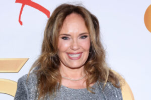 Fotos retrospectivas de la estrella de Dukes Of Hazzard de los 80, Catherine Bach, que capturan la época a la perfección