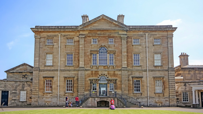 La casa señorial Cusworth Hall, un edificio del siglo XVIII de color arena