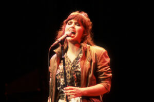 Nombres de bebés inspirados en canciones de Linda Ronstadt