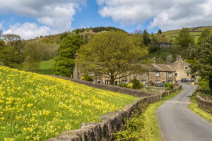 Entre Manchester y Leeds hay un pueblo acogedor con tiendas, senderos y una reserva natural idílica