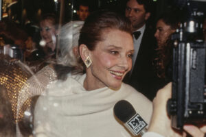 Audrey Hepburn todavía era una reina de belleza total a los 60 años