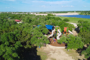 Cerca de Austin se encuentra el parque familiar de Texas con vistas al lago, zona de chapoteo y pesca