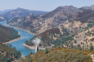 Olvídese del lago Tahoe, visite el paraíso náutico de California con campamentos en Sierra Nevada y pesca de primer nivel