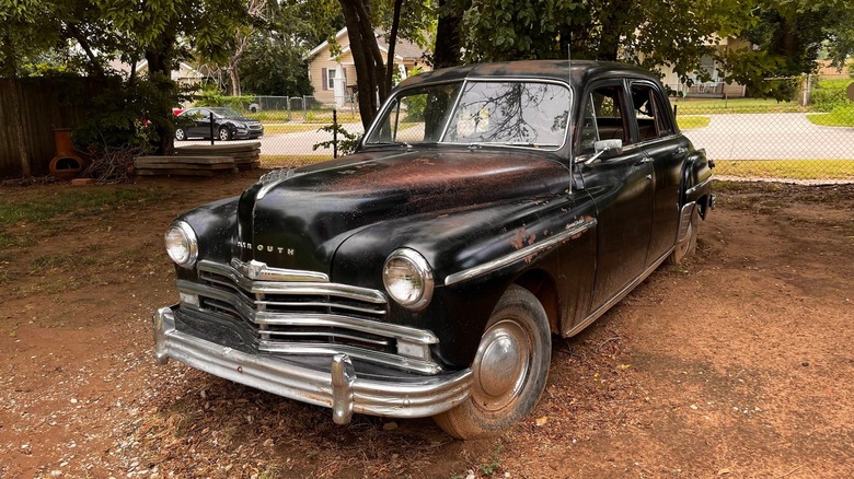 Un automóvil exhibido en la Casa Museo The Outsiders