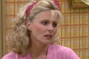 Así es como se ve ahora la estrella de Three’s Company y James Bond, Priscilla Barnes