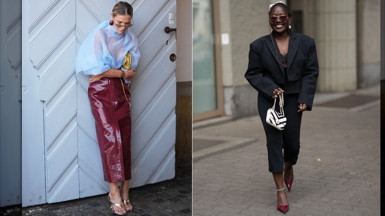 Una invitada viste una blusa azul claro transparente y una falda de charol con relieve de cocodrilo color burdeos durante la Semana de la Moda de Copenhague en agosto de 2026 / Lois Opoku viste una chaqueta negra corta y pantalones capri con zapatos de tacón color burdeos en Berlín en julio de 2026