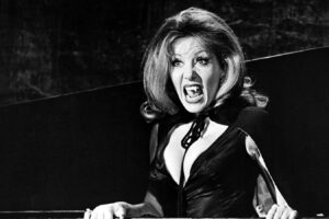 Ingrid Pitt era una maestra de muchos looks en la década de 1970 y estas fotos lo demuestran
