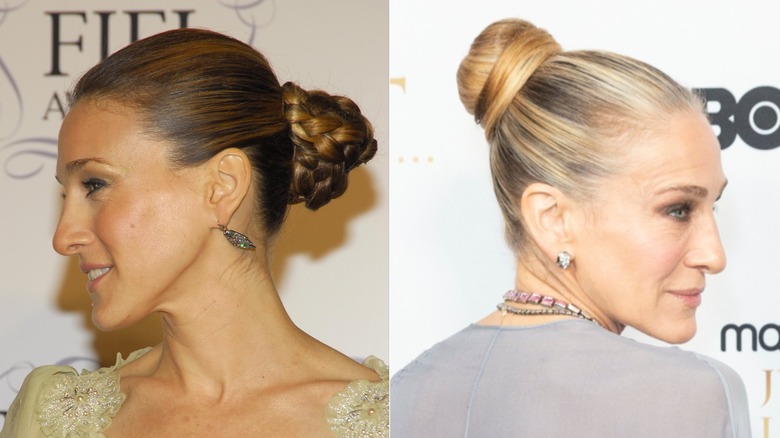 Sarah Jessica Parker llevaba su cabello castaño recogido en un moño en 2006 y su cabello canoso recogido en un moño en 2026.