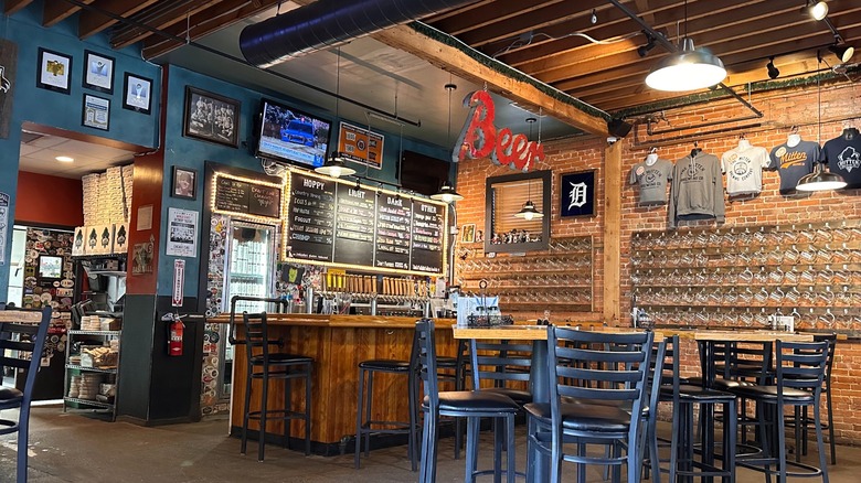 Interior de The Mitten Brewing Company en Grand Rapids, Michigan