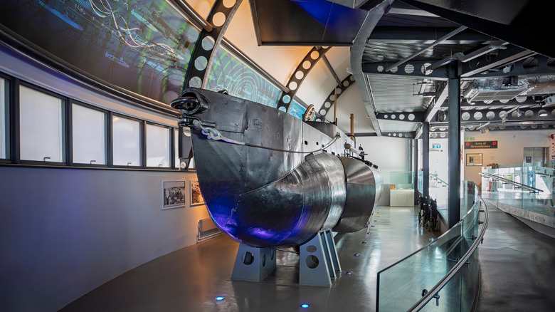 Submarino enano de la Segunda Guerra Mundial en el Museo Submarino de la Royal Navy, Gosport, Hampshire, Inglaterra