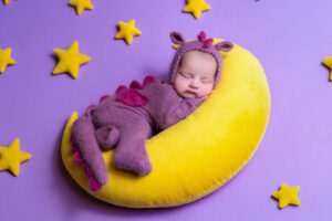 Nombres de bebés inspirados en libros románticos para padres ávidos lectores