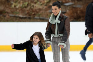 Penélope, la única hija de Kourtney Kardashian, tiene un estilo envidiable como su madre