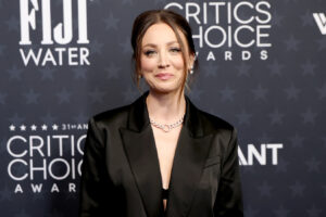 Una mirada a la empoderadora transformación posterior al divorcio de Kaley Cuoco