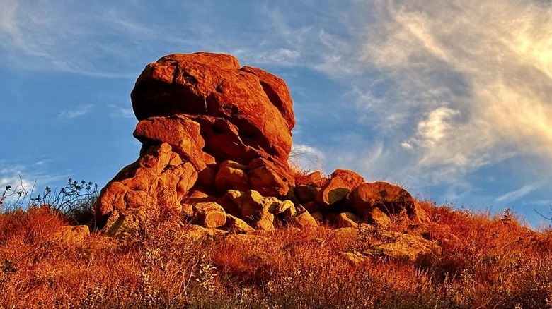 Una formación de arenisca en Rocky Peak Park en Simi Valley, California