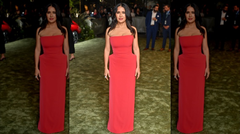Salma Hayek llega a la 14ª edición anual de los premios Innovator Awards de la revista WSJ en el Museo de Arte Moderno de la ciudad de Nueva York en octubre de 2024