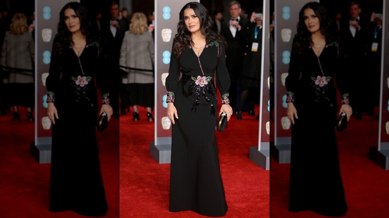 Salma Hayek asiste a los EE British Academy Film Awards en Londres en febrero de 2018