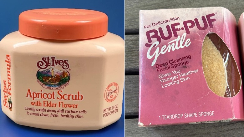 Un frasco de exfoliante St. Ives de los años 80 (L) y un paquete de esponja facial buf-puf de los años 80 (R)