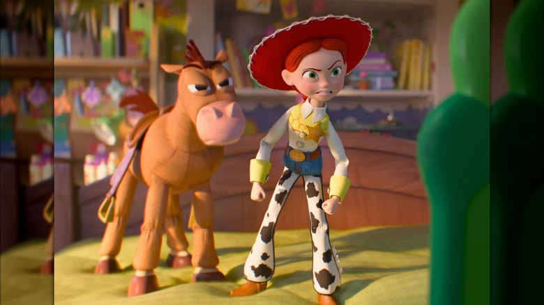 Jessie de Toy Story luce enojada junto a Bullseye