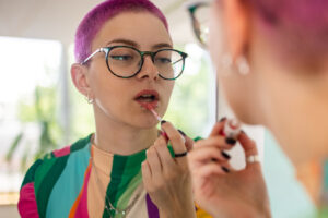 ¿No soportas un labio mate? Estas tendencias de lápiz labial de los 80 son perfectas para ti