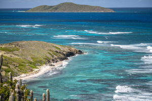 El punto más oriental de Estados Unidos se encuentra en una isla tropical con vistas panorámicas al océano.