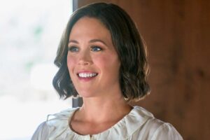 La sorprendente transformación de la estrella de When Calls The Heart, Erin Krakow