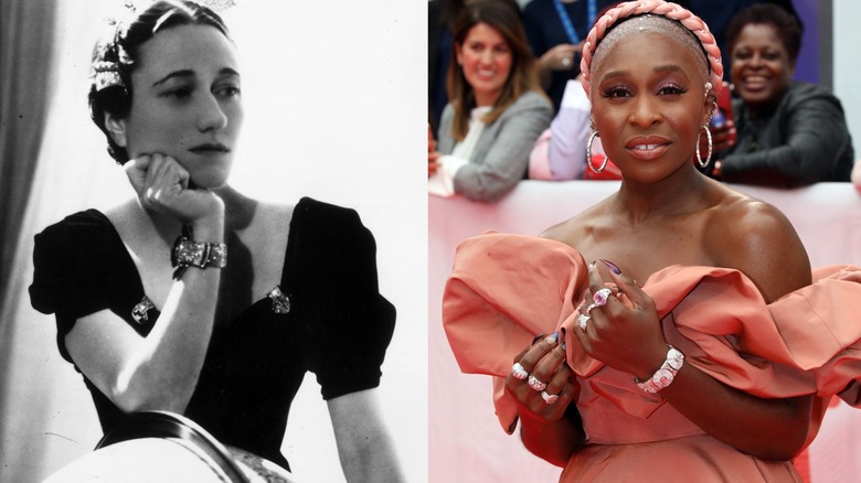 Wallace Simpson en la foto de la izquierda con un brazalete Art Deco y Cynthia Erivo en la foto de la derecha con joyas Art Deco