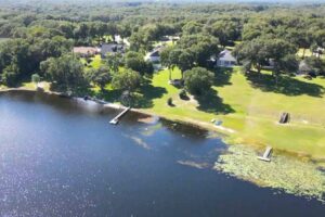 Entre Orlando y Gainesville hay un paraíso para la pesca y la navegación con lagos pintorescos y hallazgos gastronómicos