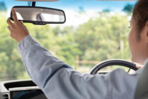 Cosas que los conductores de viajes compartidos notan sobre usted tan pronto como se sube a su automóvil
