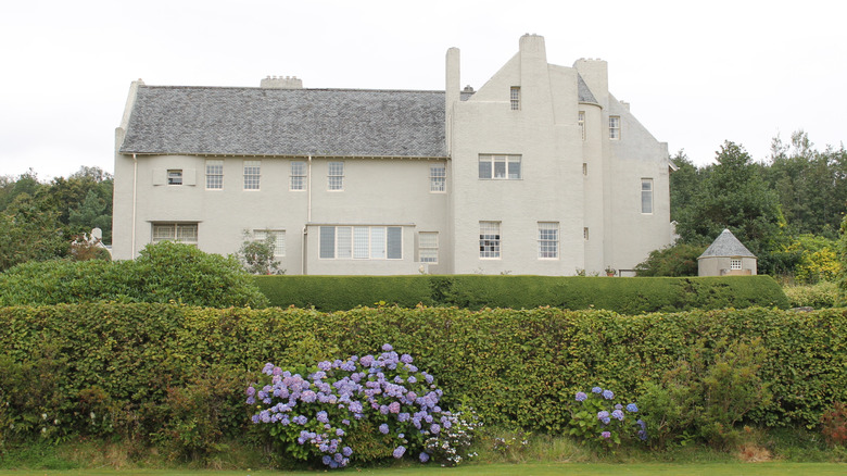 Una vista de Hill House en Helensburgh, Escocia