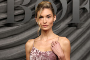 2016 vs. 2026: Fotos una al lado de la otra de la transformación de la modelo de Victoria’s Secret Grace Elizabeth