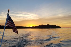 Entre Kalamazoo y Battle Creek hay un lago Michigan con aguas cristalinas para bucear, pescar y navegar